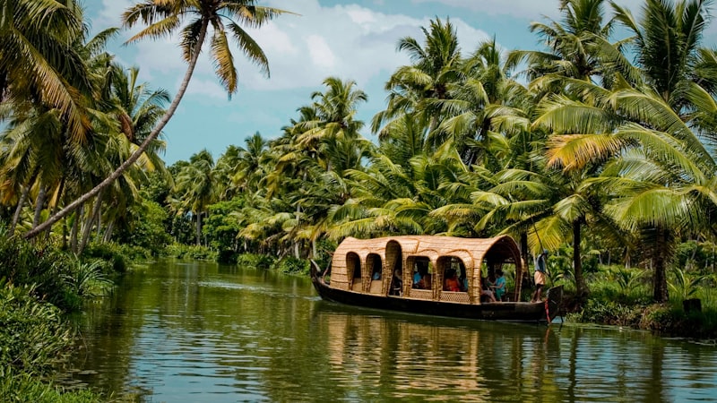 Alappuzha Backwater & Beach Wedding